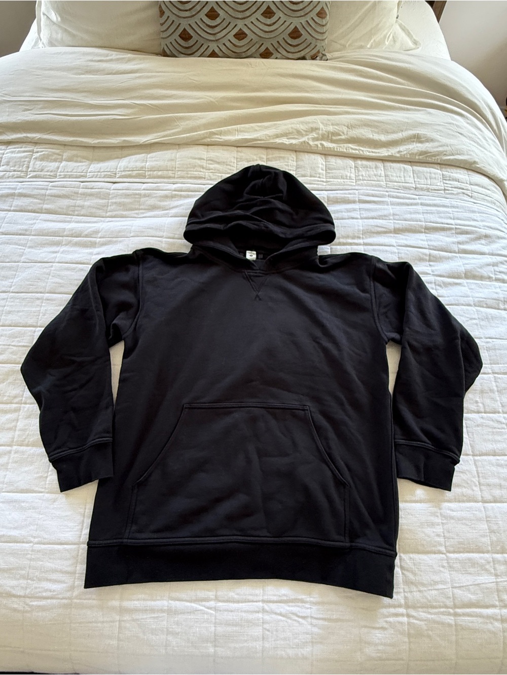 lululemon athletica Black Pullover Hoodie Sweatshirt